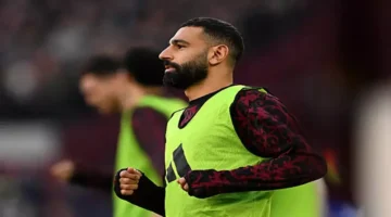 صلاح يشهد 15 مباراة من دكة ليفربول في الدوري الإنجليزي خلال مسيرته